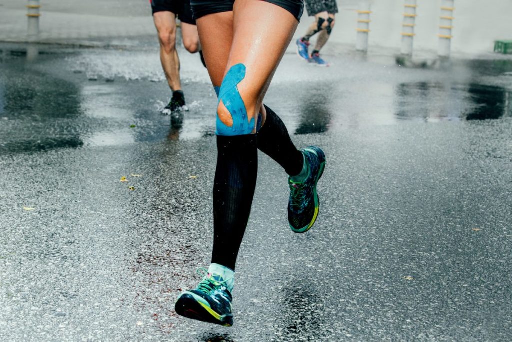 How to tape a knee for running?