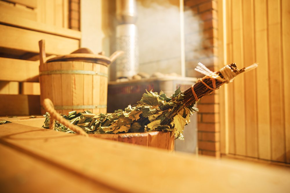 Should you use a sauna before yoga?